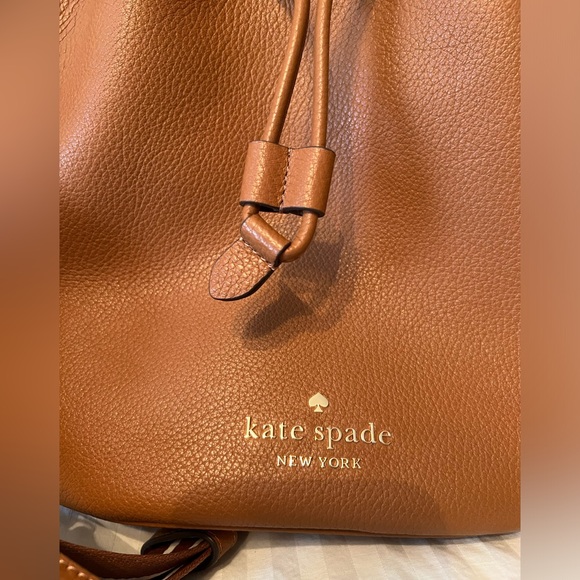 NWT Kate Spade Bucket Bag & coin purse. Brown Pebbled leather,Pristine condition - Picture 5 of 15